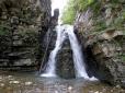 Ой, водо-водограй! 10 маловідомих для туристів водоспадів Карпат (фото, відео)