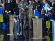 Для тих, хто не зрозумів: Перед ким став на коліна Порошенко (фотофакт)
