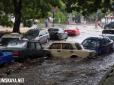 Одеса попливла: На вулицях справжній апокаліпсис, людей просять залишатися вдома (фото)