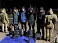 Довго думали? Четверо українців намагалися втекти від мобілізації до Румунії на... надувному матраці (фото)