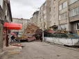 Зносить дахи та дерева: У Сибіру вирує потужний ураган (відео)